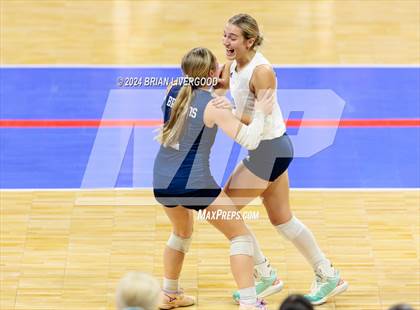 Thumbnail 3 in Platte Valley vs. Village (CHSAA 3A Final) photogallery.