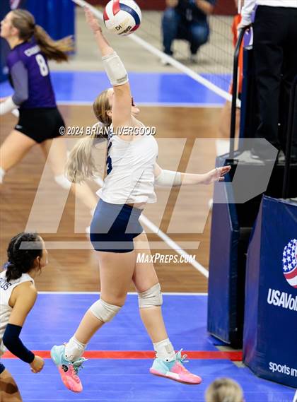 Thumbnail 3 in Platte Valley vs. Village (CHSAA 3A Final) photogallery.