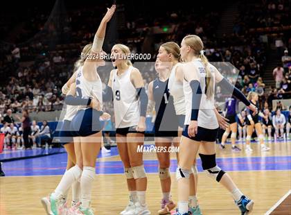 Thumbnail 2 in Platte Valley vs. Village (CHSAA 3A Final) photogallery.