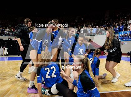 Thumbnail 3 in Platte Valley vs. Village (CHSAA 3A Final) photogallery.