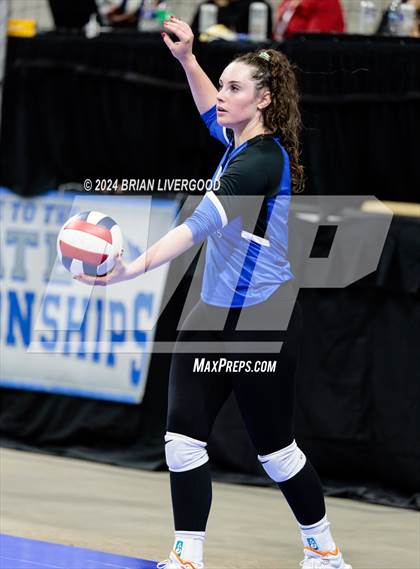 Thumbnail 1 in Platte Valley vs. Village (CHSAA 3A Final) photogallery.
