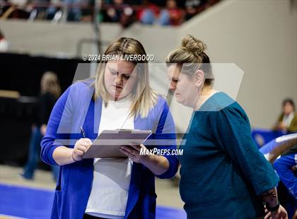 Thumbnail 2 in Platte Valley vs. Village (CHSAA 3A Final) photogallery.