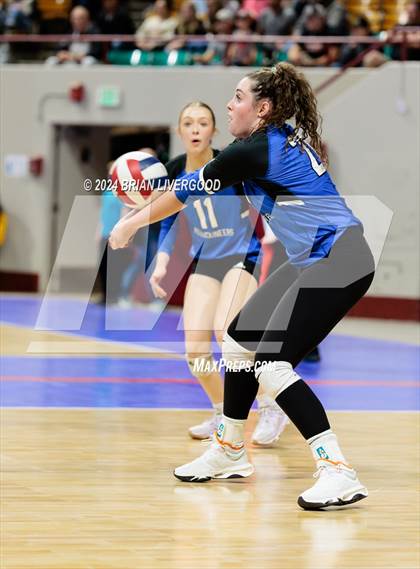 Thumbnail 2 in Platte Valley vs. Village (CHSAA 3A Final) photogallery.