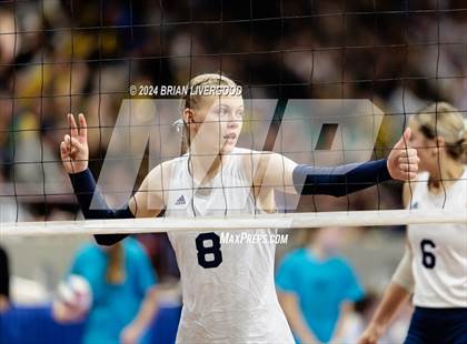 Thumbnail 3 in Platte Valley vs. Village (CHSAA 3A Final) photogallery.