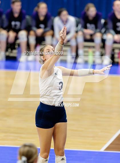 Thumbnail 3 in Platte Valley vs. Village (CHSAA 3A Final) photogallery.