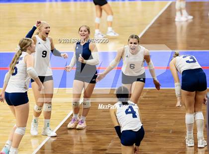 Thumbnail 3 in Platte Valley vs. Village (CHSAA 3A Final) photogallery.