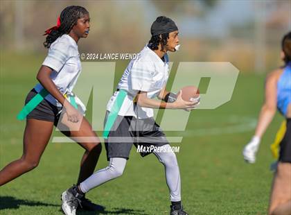 Thumbnail 3 in Vista Ridge vs. Manual (CHSAA 4A Second Round) photogallery.