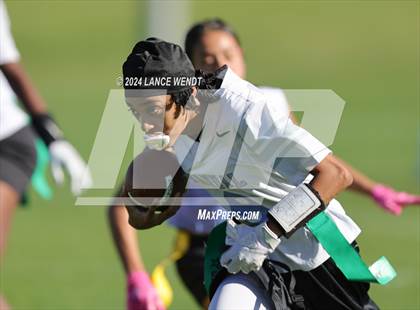 Thumbnail 3 in Vista Ridge vs. Manual (CHSAA 4A Second Round) photogallery.