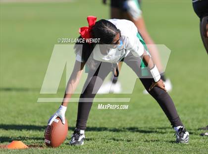 Thumbnail 2 in Vista Ridge vs. Manual (CHSAA 4A Second Round) photogallery.