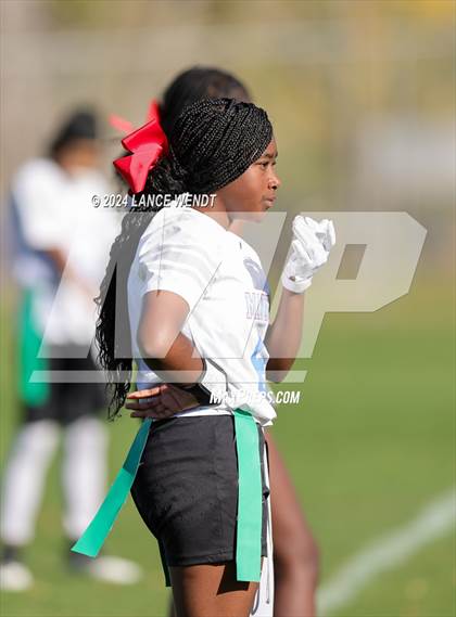 Thumbnail 2 in Vista Ridge vs. Manual (CHSAA 4A Second Round) photogallery.