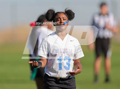 Thumbnail 1 in Vista Ridge vs. Manual (CHSAA 4A Second Round) photogallery.