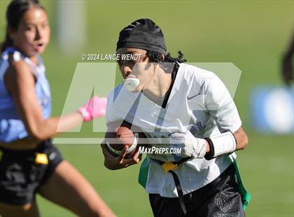 Thumbnail 2 in Vista Ridge vs. Manual (CHSAA 4A Second Round) photogallery.