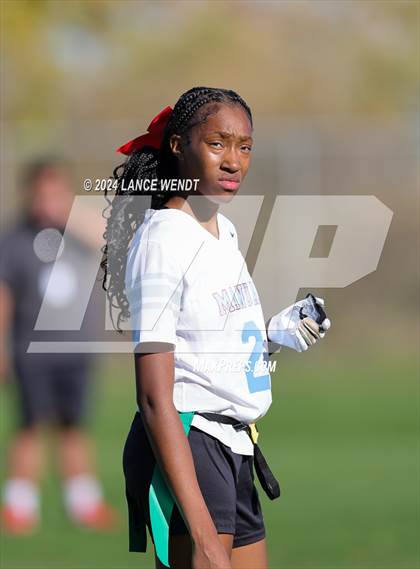Thumbnail 3 in Vista Ridge vs. Manual (CHSAA 4A Second Round) photogallery.