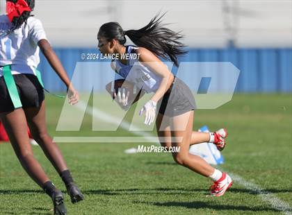 Thumbnail 1 in Vista Ridge vs. Manual (CHSAA 4A Second Round) photogallery.