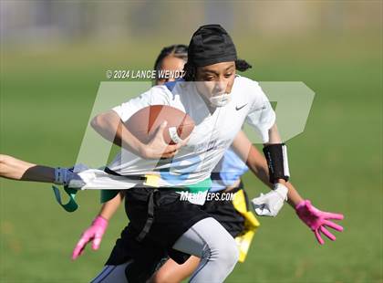 Thumbnail 1 in Vista Ridge vs. Manual (CHSAA 4A Second Round) photogallery.
