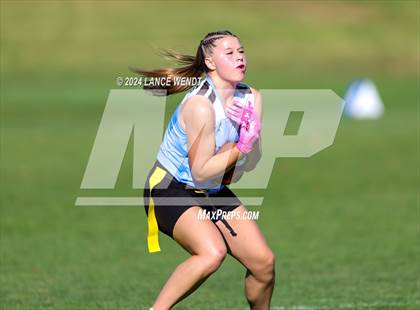 Thumbnail 3 in Vista Ridge vs. Manual (CHSAA 4A Second Round) photogallery.