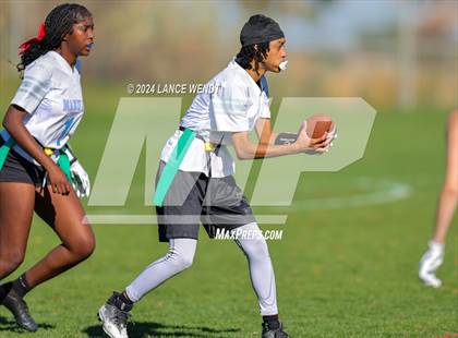 Thumbnail 2 in Vista Ridge vs. Manual (CHSAA 4A Second Round) photogallery.