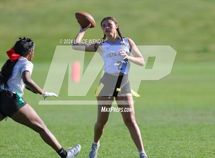 Thumbnail 1 in Vista Ridge vs. Manual (CHSAA 4A Second Round) photogallery.
