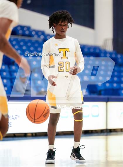 Thumbnail 2 in Thomson vs Midland Valley (100 Black Men of Augusta Thanksgiving Classic) photogallery.