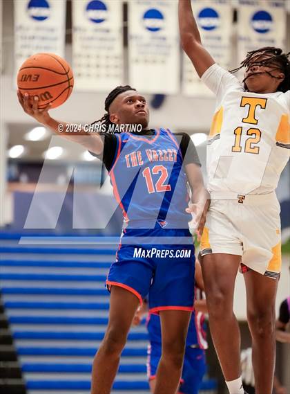 Thumbnail 1 in Thomson vs Midland Valley (100 Black Men of Augusta Thanksgiving Classic) photogallery.