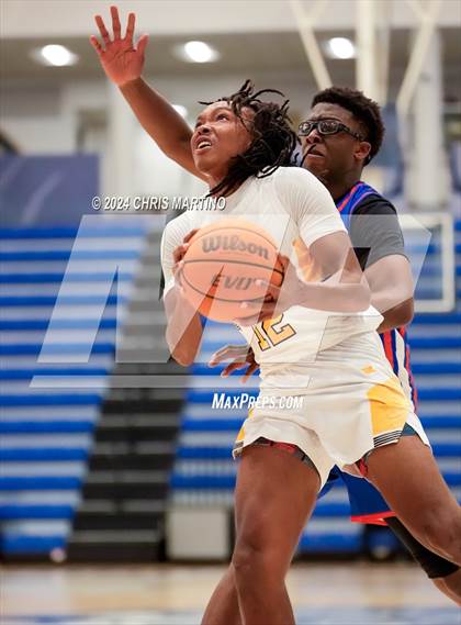 Thumbnail 1 in Thomson vs Midland Valley (100 Black Men of Augusta Thanksgiving Classic) photogallery.