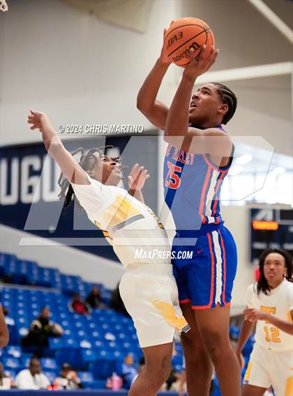 Thumbnail 3 in Thomson vs Midland Valley (100 Black Men of Augusta Thanksgiving Classic) photogallery.