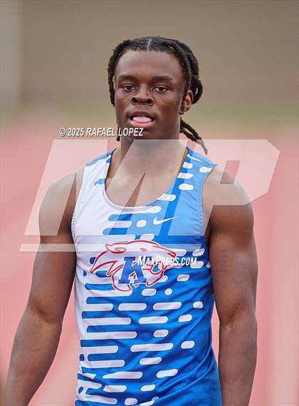 Thumbnail 1 in UIL 6A Track & Field District Finals (400M) photogallery.