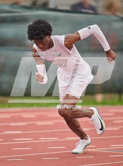 Thumbnail 3 in UIL 6A Track & Field District Finals (400M) photogallery.