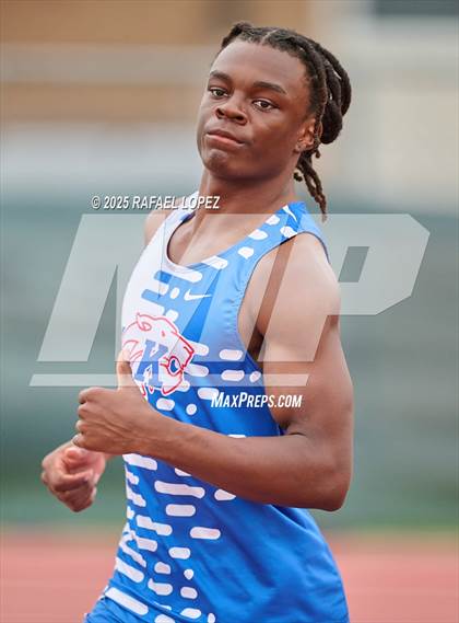 Thumbnail 3 in UIL 6A Track & Field District Finals (400M) photogallery.