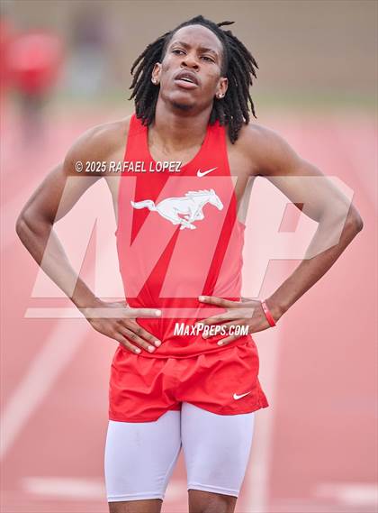 Thumbnail 2 in UIL 6A Track & Field District Finals (400M) photogallery.