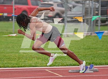Thumbnail 3 in UIL 6A Track & Field District Finals (400M) photogallery.