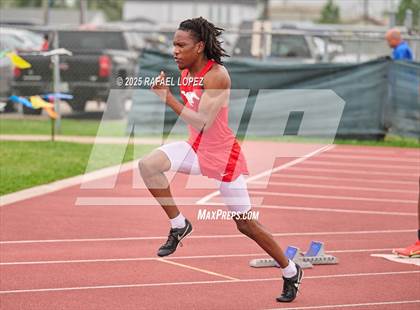 Thumbnail 2 in UIL 6A Track & Field District Finals (400M) photogallery.