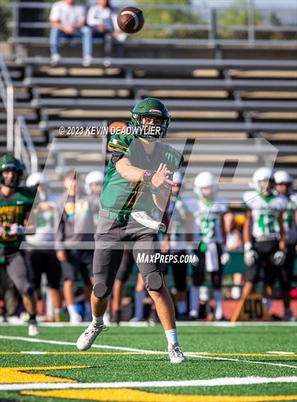 Thumbnail 1 in Thousand Oaks @ Moorpark photogallery.
