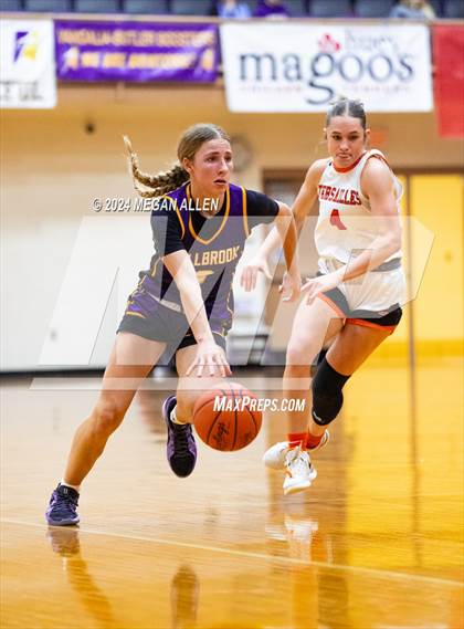 Thumbnail 1 in Bellbrook vs. Versailles photogallery.