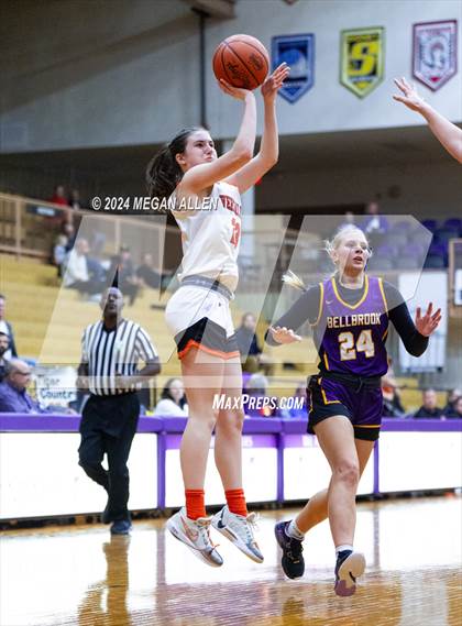 Thumbnail 1 in Bellbrook vs. Versailles photogallery.