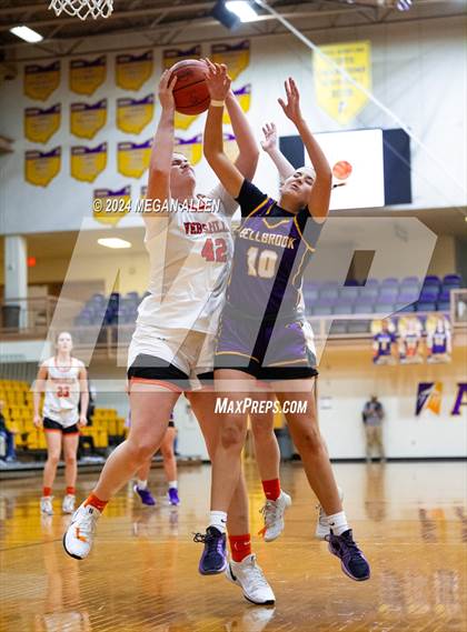 Thumbnail 1 in Bellbrook vs. Versailles photogallery.