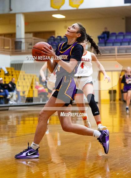 Thumbnail 3 in Bellbrook vs. Versailles photogallery.