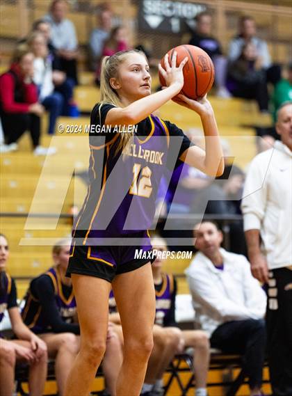 Thumbnail 1 in Bellbrook vs. Versailles photogallery.