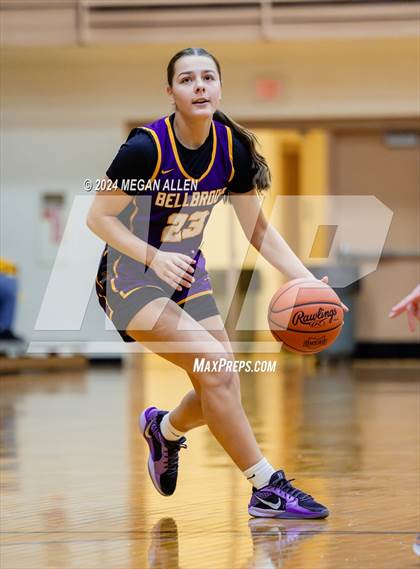 Thumbnail 1 in Bellbrook vs. Versailles photogallery.
