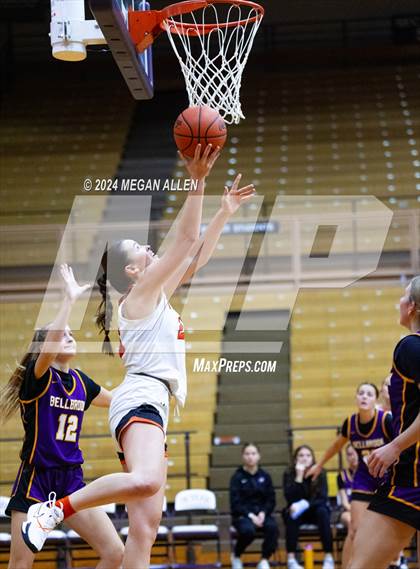 Thumbnail 1 in Bellbrook vs. Versailles photogallery.