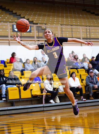 Thumbnail 3 in Bellbrook vs. Versailles photogallery.
