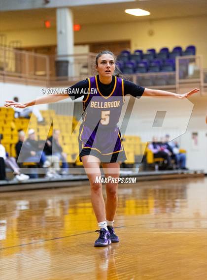 Thumbnail 1 in Bellbrook vs. Versailles photogallery.