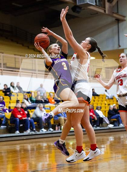 Thumbnail 3 in Bellbrook vs. Versailles photogallery.