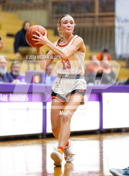 Thumbnail 3 in Bellbrook vs. Versailles photogallery.