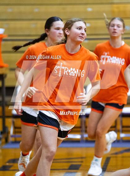 Thumbnail 2 in Bellbrook vs. Versailles photogallery.