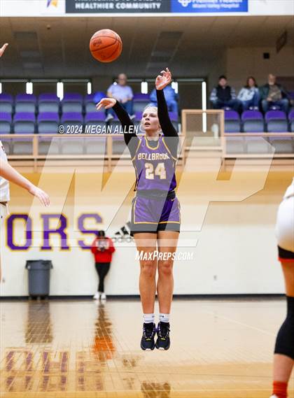 Thumbnail 2 in Bellbrook vs. Versailles photogallery.