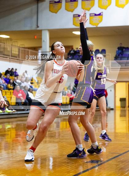 Thumbnail 3 in Bellbrook vs. Versailles photogallery.