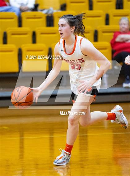 Thumbnail 2 in Bellbrook vs. Versailles photogallery.