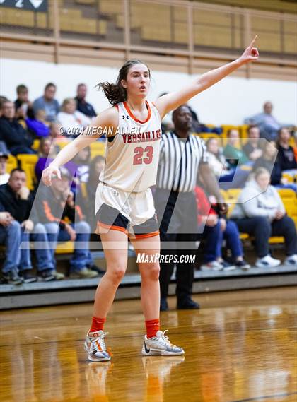 Thumbnail 3 in Bellbrook vs. Versailles photogallery.