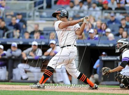Thumbnail 3 in George Washington vs. Tottenville (PSAL Class AAA Final) photogallery.